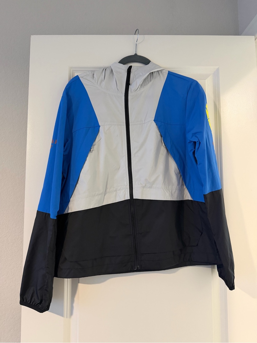 The North Face trailwear windbreaker - Picture 2 of 7